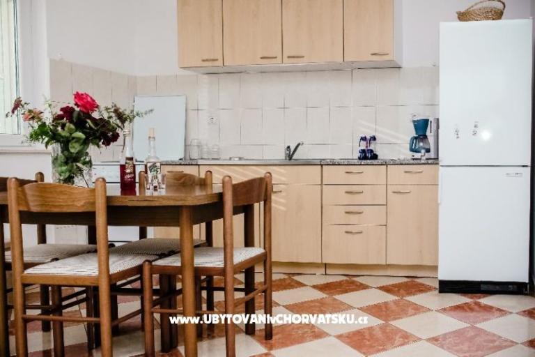 Apartments Mila Makarska – photo 14