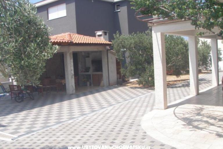 Apartments Mila Makarska – photo 3