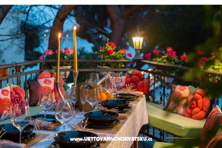 Apartments Romilda, by the beach – photo 14