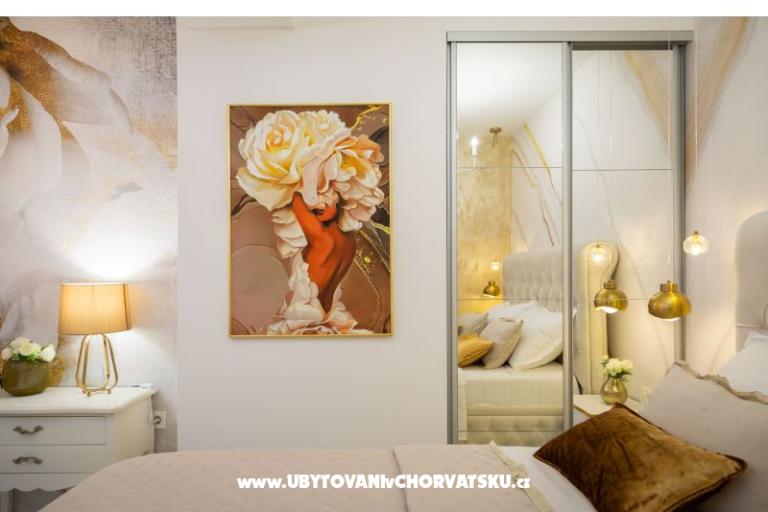 Apartments Romilda, by the beach – photo 16