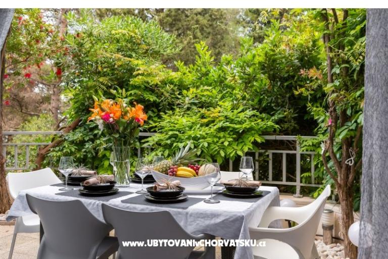 Apartments Romilda, by the beach – photo 23