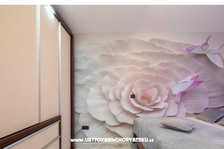 Apartments Romilda, by the beach – photo 27