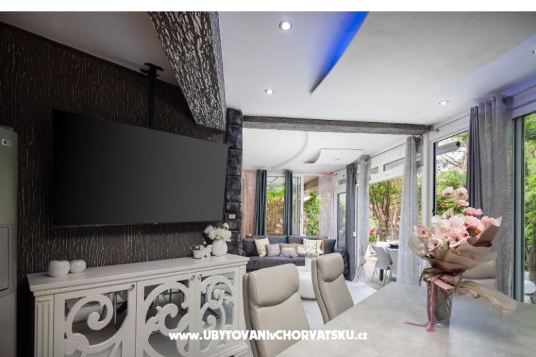 Apartments Romilda, by the beach – photo 49