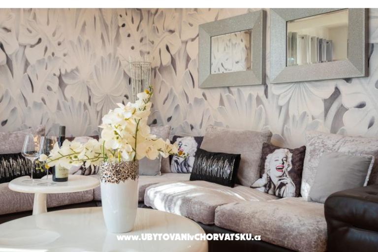 Apartments Romilda, by the beach – photo 59