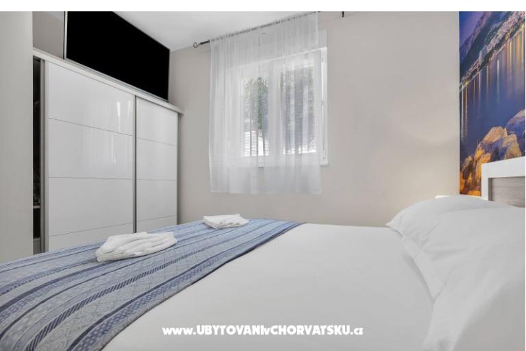 Cliffside Breeze Apartment – photo 13