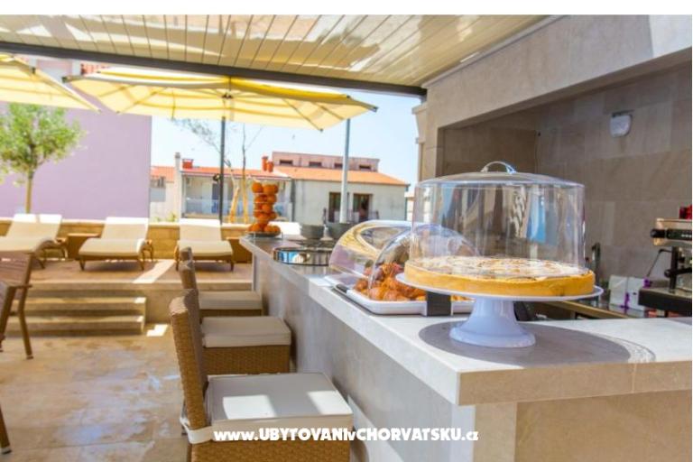 Luxury Aparthotel – photo 3