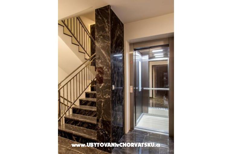 Luxury Aparthotel – photo 8