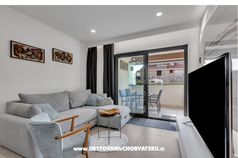 toDalmatia Seafront Apartment – photo 4