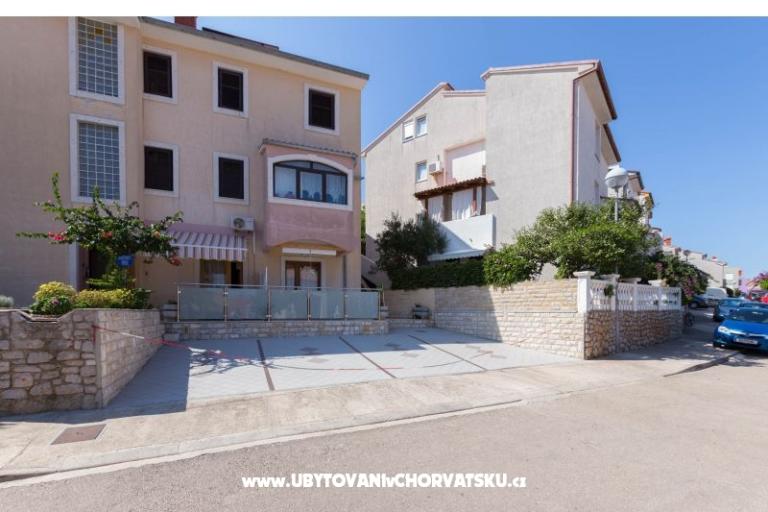 Apartments Avvi – photo 2