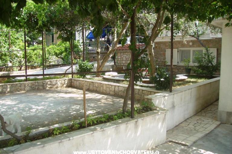 Apartments Jelaska – photo 12
