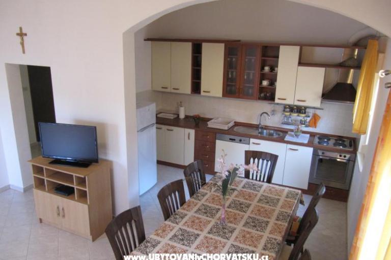 Apartments Mladen Majić – photo 4
