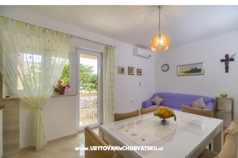Apartments Kuvek – photo 11