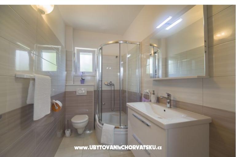 Apartments Kuvek – photo 8