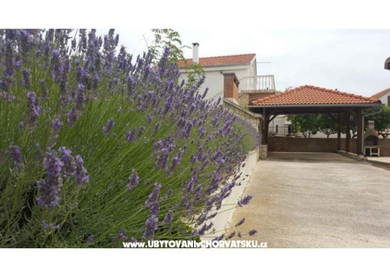 Apartments  Tonka, Ines i Nika – photo 16