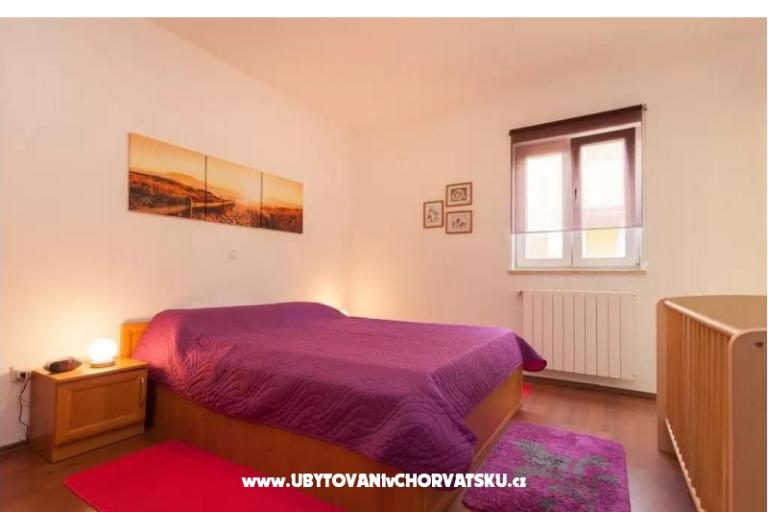 Apartment Oliva D1 with pool – photo 13