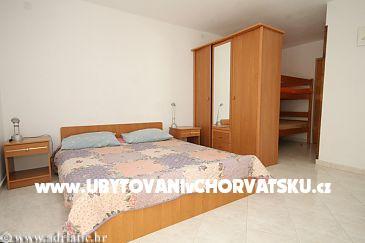 Apartments  Andjela  Ližnjan – photo 14