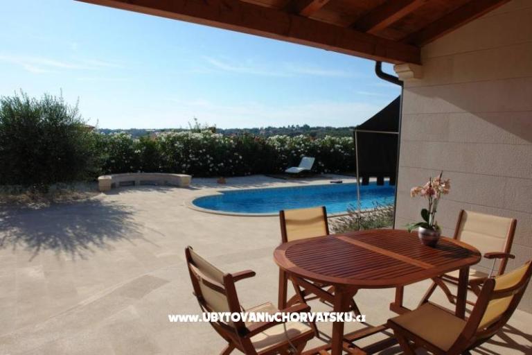 Apartments with pool Volme – photo 4