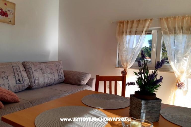 Apartments AS sa bazenom – photo 13