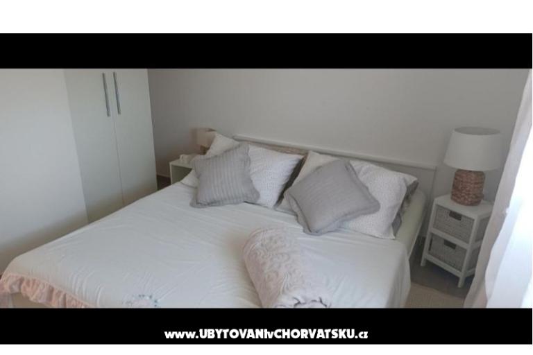 Apartments AS sa bazenom – photo 28