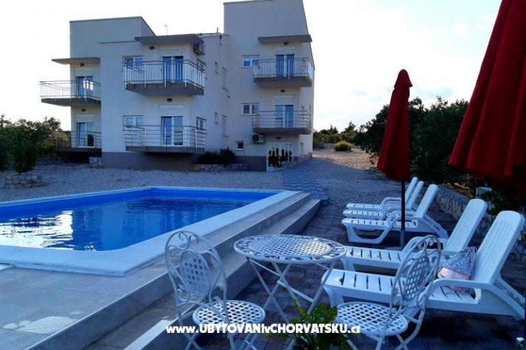 Apartments AS sa bazenom – photo 4