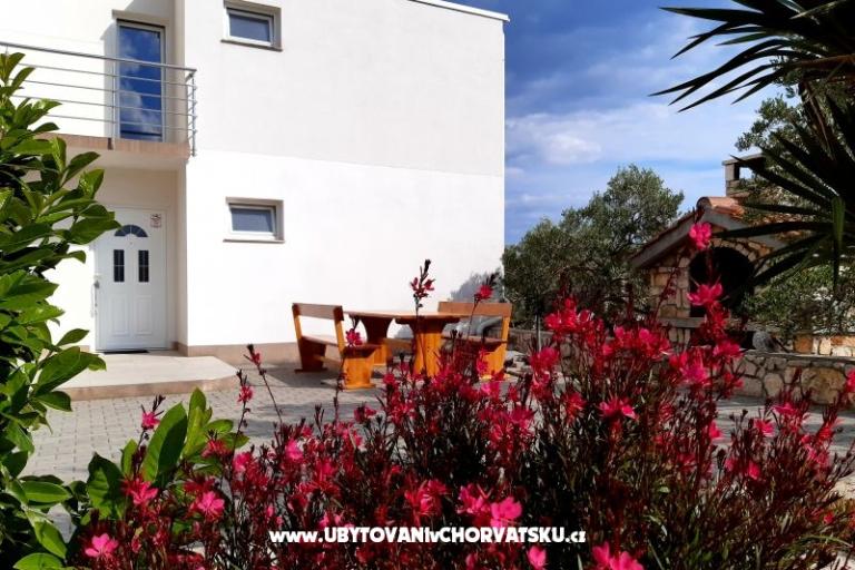 Apartments AS sa bazenom – photo 8