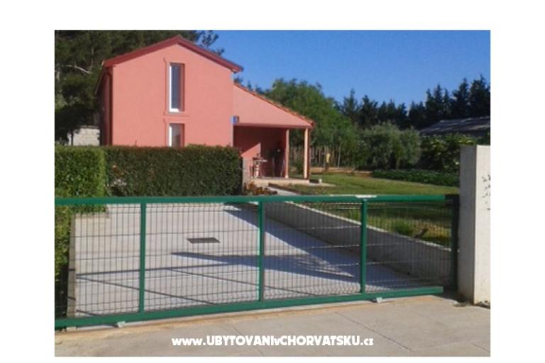 Apartments Jurkin Nin – photo 12