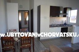 Apartments Mirko i Jela – photo 4