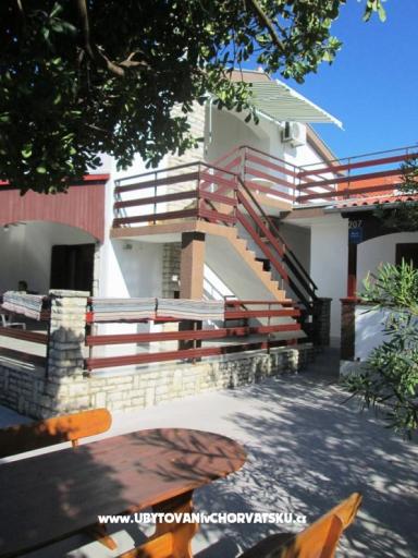 Apartments Roza – photo 2