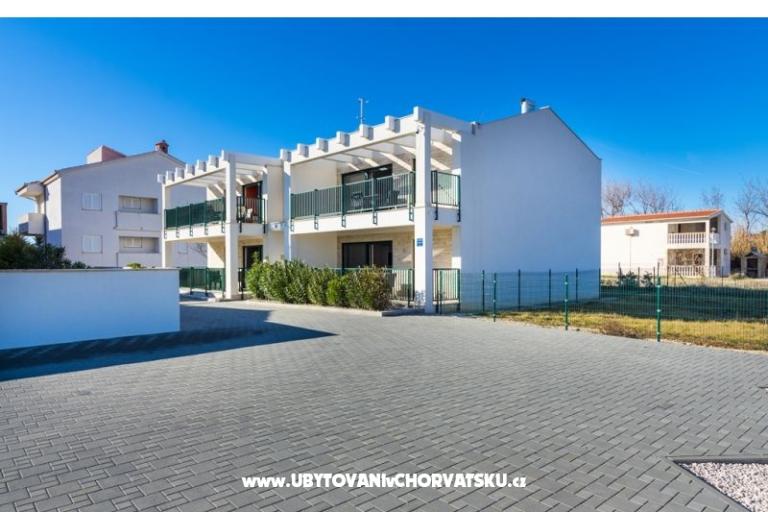 Queen Beach Resort Apartments – photo 6