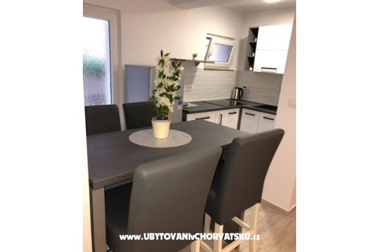 Apartments Slavica Novalja – photo 12
