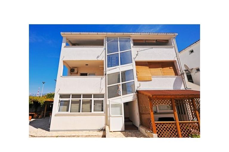 Apartment Kety – photo 2