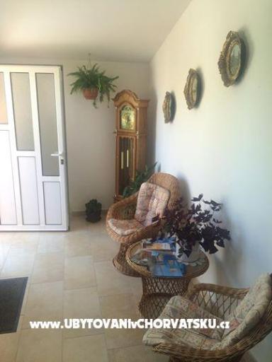 Apartments Jela – photo 8