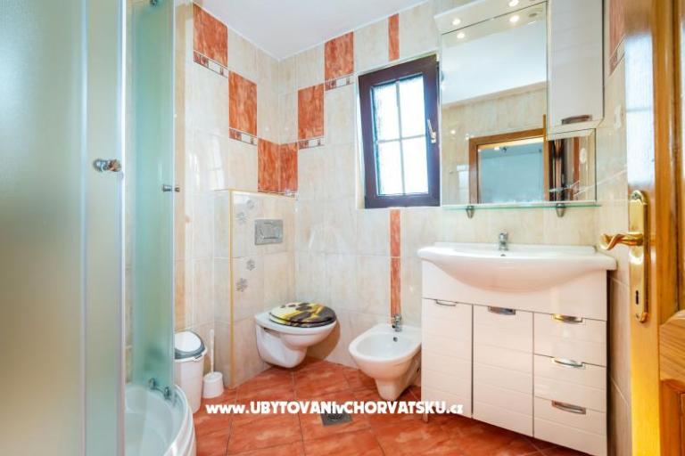 Villa Omra Apartments – photo 2
