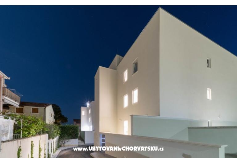 A&amp;V Residence – photo 10