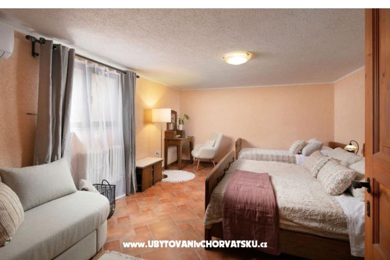 Antonia – photo 6