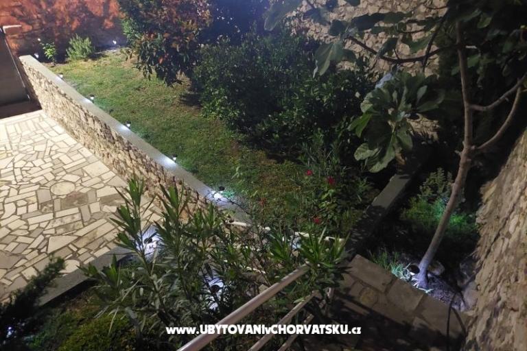 Apartments Pejaković na moru – photo 3