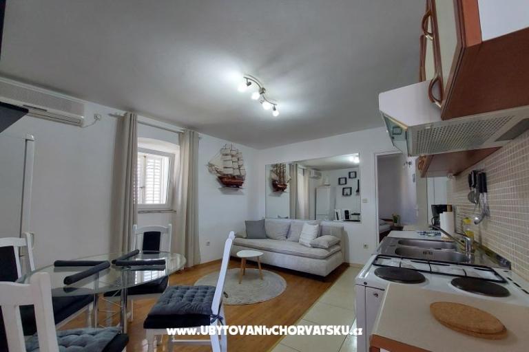 Apartments Pejaković na moru – photo 7