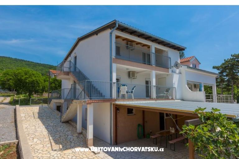 Pine apartment Klenovica – photo 4