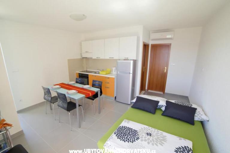 Apartments 1234 – photo 2