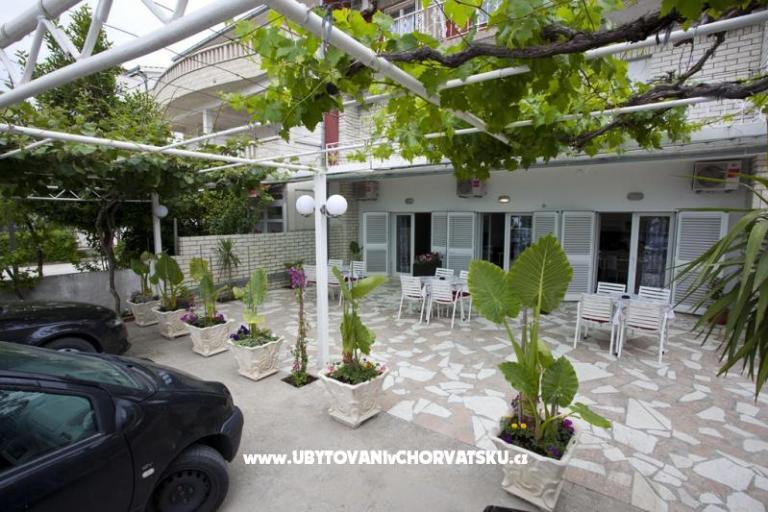 Apartments Ćurić – photo 11