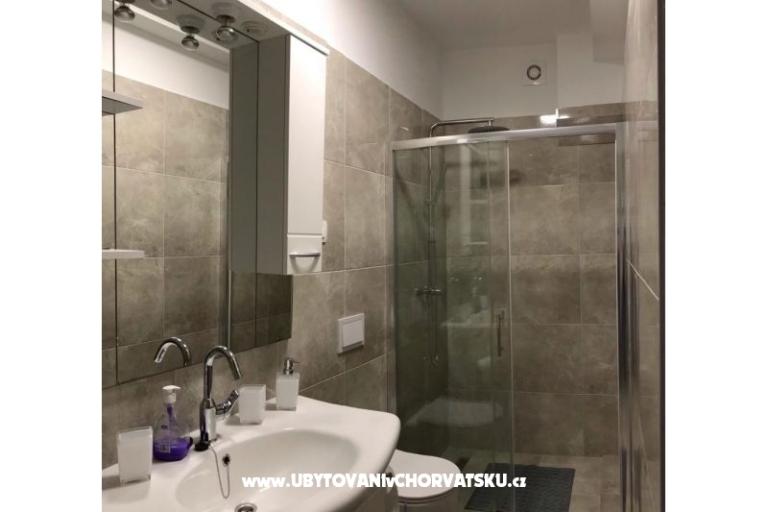 Apartments Gale Omis – photo 5