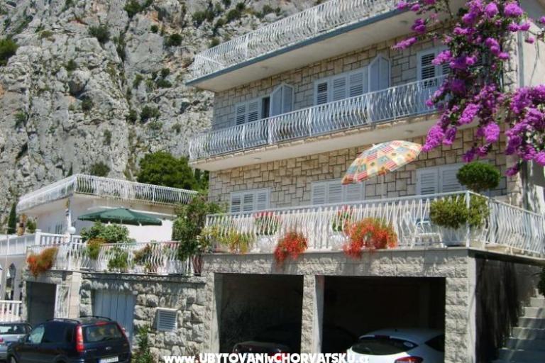 Apartments Krcatović – photo 2