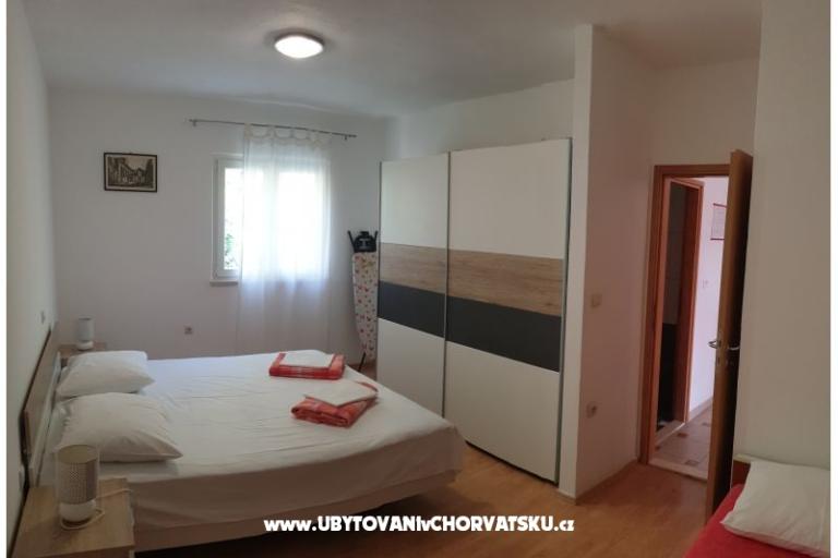 Apartments Neda – photo 11