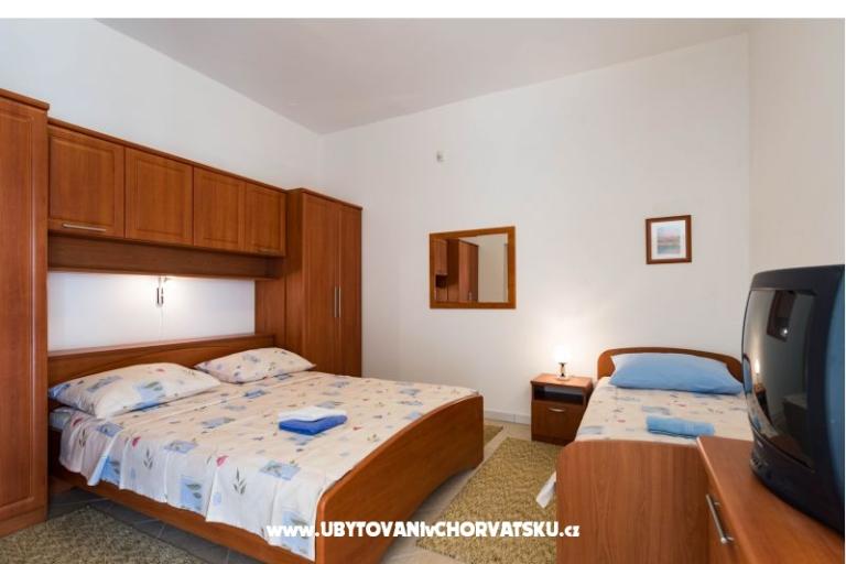 Apartments Edita & Robert – photo 12