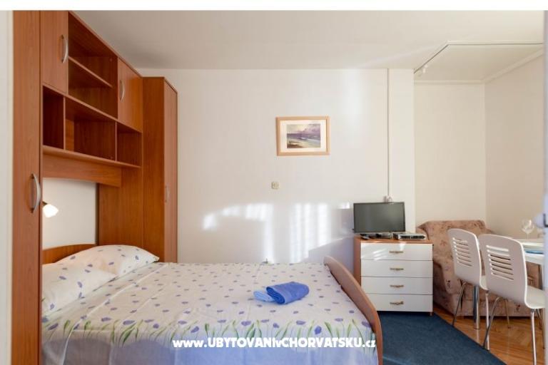 Apartments Edita & Robert – photo 14