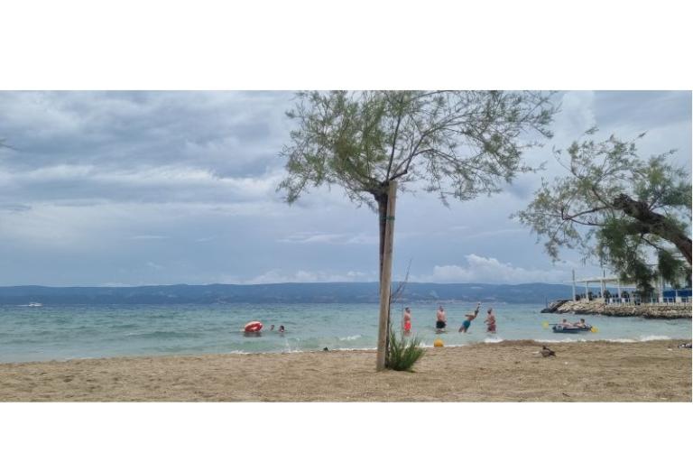 Apartments Mladen Duće – photo 12