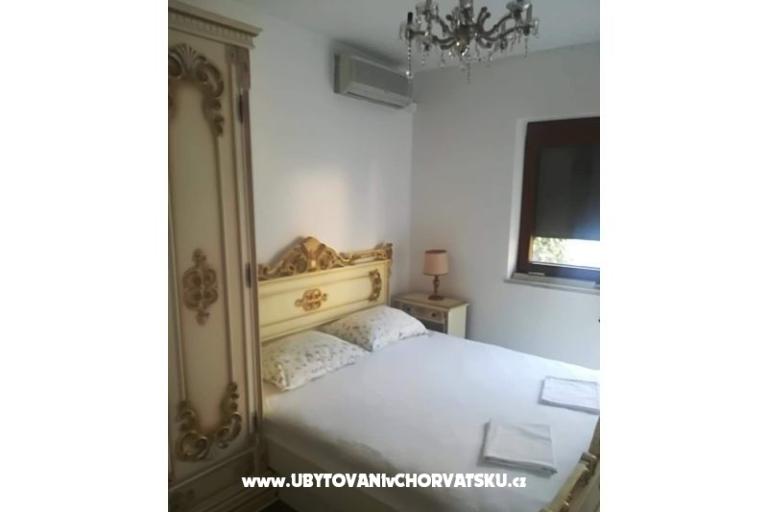 Apartments Merion – photo 8