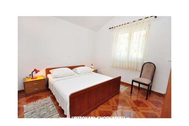 Apartments Tade – photo 10