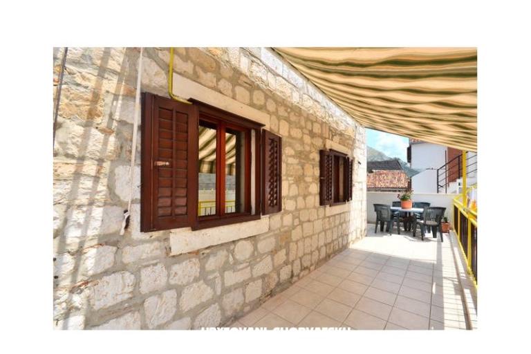 Apartments Stari Grad /Omiš center/ – photo 4