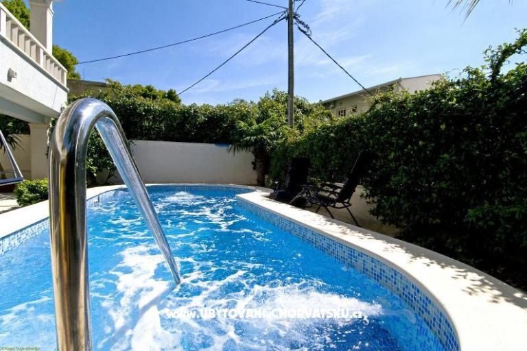 Dizma Wellness Apartments – photo 4
